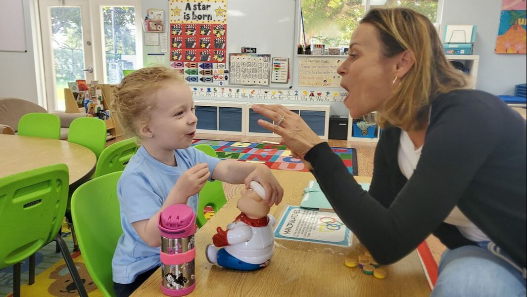 https://learningcenterpreschool.outstandingdaycare.com//storage/photos/1/theraphist.jpg